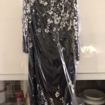 Easy Breezy Laundromat - My long-sleeved dress cost about $13 to dry clean. - Laundromat Near Me - San Diego, California Easy Breezy Laundromat - My long-sleeved dress cost about $13 to dry clean. - Laundromat Near Me - San Diego, California