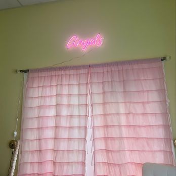 Dear Salon - Hair Salons Near Me - Naperville, Illinois
