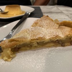 Il Garibaldi - Apple torte with walnuts