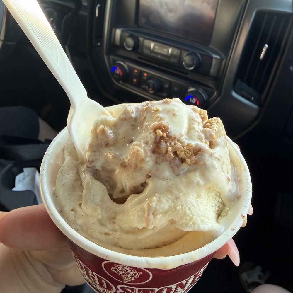 Cold Stone Creamery - Apple Pie a la Cold Stone - Ice Cream & Frozen Yogurt Near Me - Riverside, California Cold Stone Creamery - Apple Pie a la Cold Stone - Ice Cream & Frozen Yogurt Near Me - Riverside, California