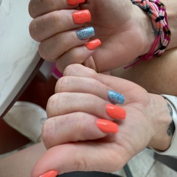 Posh Nails And Spa - You can see the lumps and how uneven my nails are - Nail Salons Near Me - La Vernia, Texas Posh Nails And Spa - You can see the lumps and how uneven my nails are - Nail Salons Near Me - La Vernia, Texas