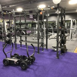 Anytime Fitness - Cross fit.