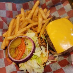 Big Sams Grill & Bar - Cheeseburger combo.
