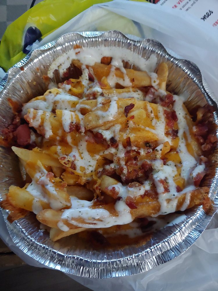 PIZZA FAN Updated September 2024 11 Photos & 17 Reviews 3830 W