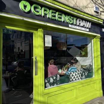 Green Straw - Cafes Near Me - Swords, D