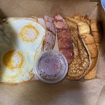 Solano Junction - Pig Pigs in a Blanket - Breakfast & Brunch Near Me - Albany, California Solano Junction - Pig Pigs in a Blanket - Breakfast & Brunch Near Me - Albany, California