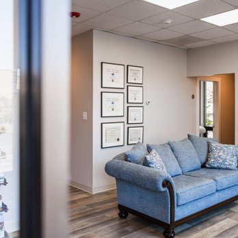 Apex Acupuncture and Wellness - office lobby - Acupuncture Near Me - Lake Bluff, Illinois Apex Acupuncture and Wellness - office lobby - Acupuncture Near Me - Lake Bluff, Illinois