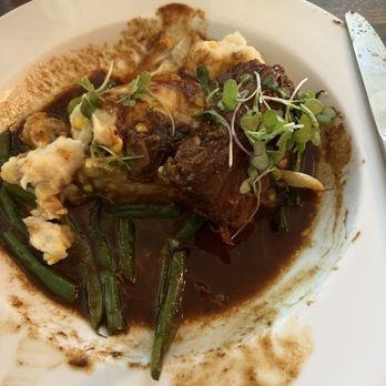 Bake Oven Inn - Slow roasted short ribs - American Near Me - Germansville, Pennsylvania