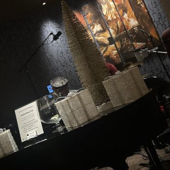 Eddie V's Prime Seafood - Piano bar - Seafood Near Me - Plano, Texas Eddie V's Prime Seafood - Piano bar - Seafood Near Me - Plano, Texas