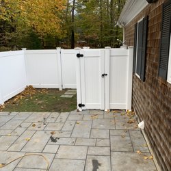 1st Choice Fence - Outdoor shower enclosure
