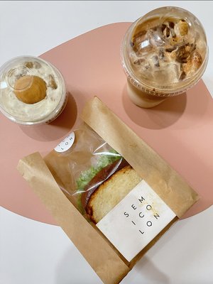 semicolon cafe by null