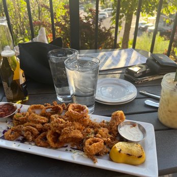 Cliff Dining Pub - Calamari - Sushi Bars Near Me - Draper, Utah