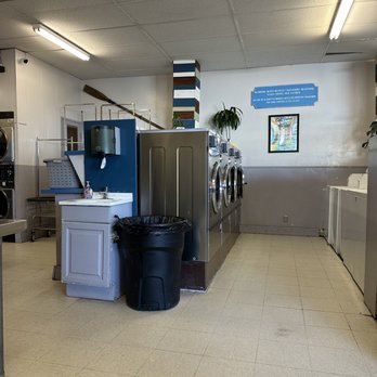 Sunshine Center Laundry - Laundromat Near Me - San Diego, California Sunshine Center Laundry - Laundromat Near Me - San Diego, California