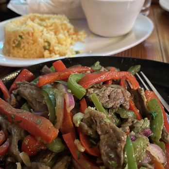 Mezcal Kitchen JC - Skirt steak fajitas - Mexican Near Me - Jersey City, New Jersey Mezcal Kitchen JC - Skirt steak fajitas - Mexican Near Me - Jersey City, New Jersey
