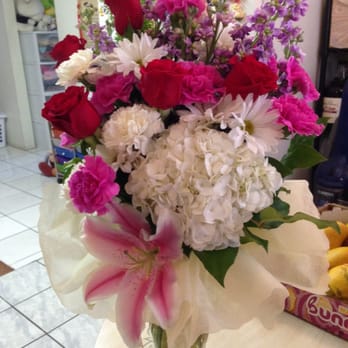 Bolsa Florist - Beautiful flowers for my wifeys bday! She hates roses and daffodils were not in season yet, so I asked for something creative! - Florists Near Me - Westminster, California Bolsa Florist - Beautiful flowers for my wifeys bday! She hates roses and daffodils were not in season yet, so I asked for something creative! - Florists Near Me - Westminster, California