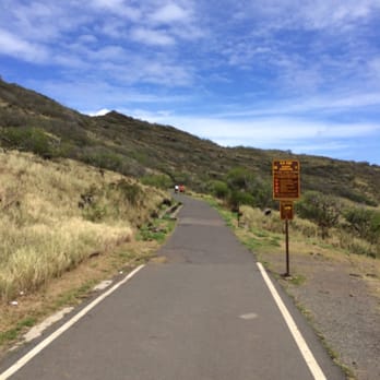 Makapu'u Point Lighthouse Trail - Hiking Near Me - Honolulu, Hawaii