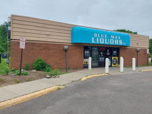 Blue Max Liquors
