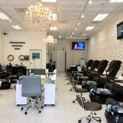 Bonjour Nails Lake Forest