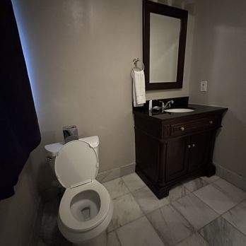 Inn on Ursulines - Bathroom - Hotels Near Me - New Orleans, Louisiana Inn on Ursulines - Bathroom - Hotels Near Me - New Orleans, Louisiana