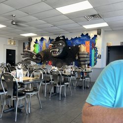 Larry's Giant Subs - Kong