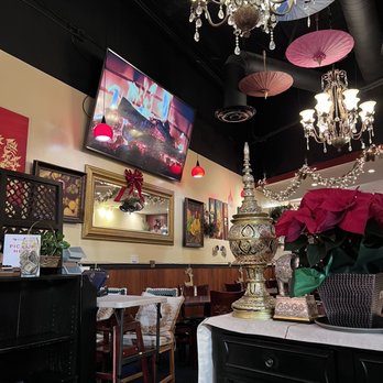 Lanna Thai - Holiday decorations - Thai Near Me - San Jose, California Lanna Thai - Holiday decorations - Thai Near Me - San Jose, California