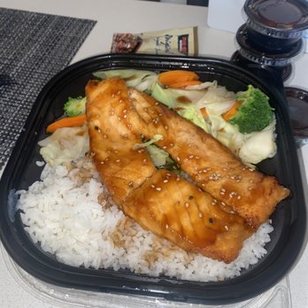 Yogis Grill - Salmon Teriyaki Bowl with half veggies - Japanese Near Me - Valencia, California