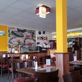 Dodo - Man kann beim zubereiten zuschauen - Sushi Bars Near Me - Dresden, SN