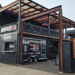 The Smokin' Oak Pdx - Exterior