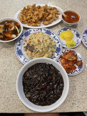 Hsiang Yuen Restaurant by null