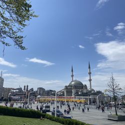 Taksim Gezi Parkı - Overlooking Taksim Sq
