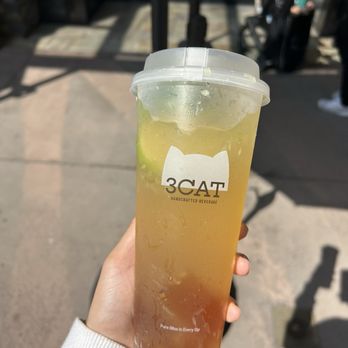 3CAT Handcrafted Beverage - Lime Explosion with Osmanthus Oolong Tea Jelly ($7.95) - Bubble Tea Near Me - Arcadia, California