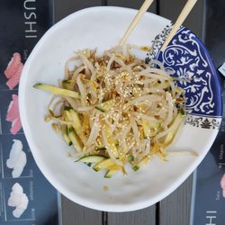 Sushi-Bar Mono - Moyashi Salat