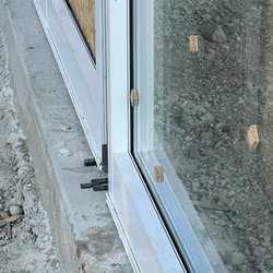 Highland Glass - Frames not in line with each other