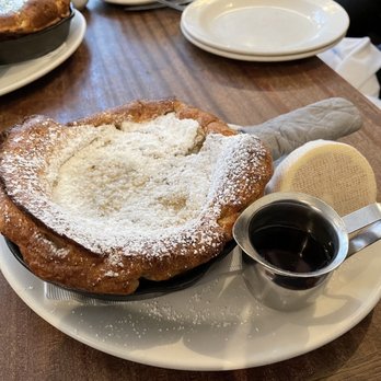 Tilikum Place Cafe - Lemon Dutch baby - New American Near Me - Seattle, Washington