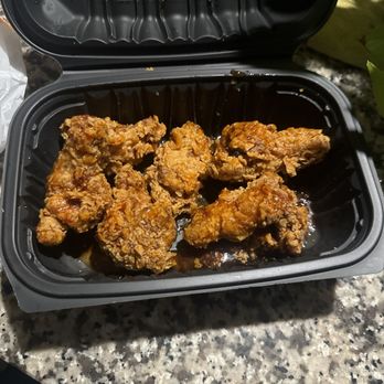 Popeyes Louisiana Kitchen - No sauce on my sweet and spicy wings - Chicken Wings Near Me - Porter, Texas Popeyes Louisiana Kitchen - No sauce on my sweet and spicy wings - Chicken Wings Near Me - Porter, Texas