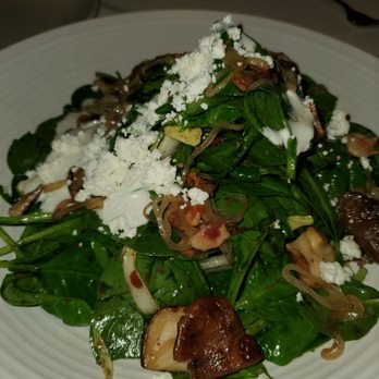 J Carver’s - Spinach salad - Steakhouses Near Me - Austin, Texas