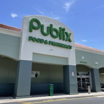 Publix - the front of a publix store - Grocery Near Me - Lake Mary, Florida Publix - the front of a publix store - Grocery Near Me - Lake Mary, Florida
