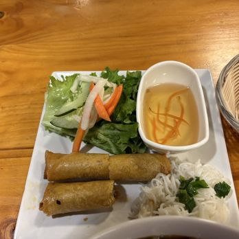 Mama Pho - Spring rolls - Vietnamese Near Me - Honolulu, Hawaii Mama Pho - Spring rolls - Vietnamese Near Me - Honolulu, Hawaii