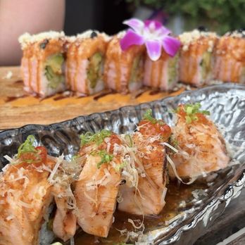 Room Service - Volcano Dragon & Pink Lady Sushi Roll - Japanese Near Me - Milwaukee, Wisconsin Room Service - Volcano Dragon & Pink Lady Sushi Roll - Japanese Near Me - Milwaukee, Wisconsin