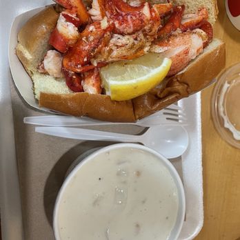Boston Chowda - New England Clam Chowda - Seafood Near Me - Boston, Massachusetts Boston Chowda - New England Clam Chowda - Seafood Near Me - Boston, Massachusetts