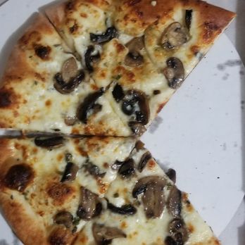 Macleod Ale Brewing - Mushroom and Sage Pizza - Breweries Near Me - Van Nuys, California Macleod Ale Brewing - Mushroom and Sage Pizza - Breweries Near Me - Van Nuys, California