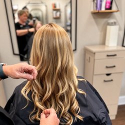 Panache Hair Salon & Day Spa - Blowout