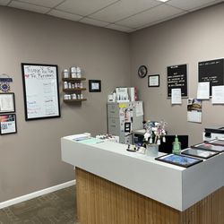 ChiroDoc /Chiropractic Office Of Dr Roy E Brown Jr - Front desk