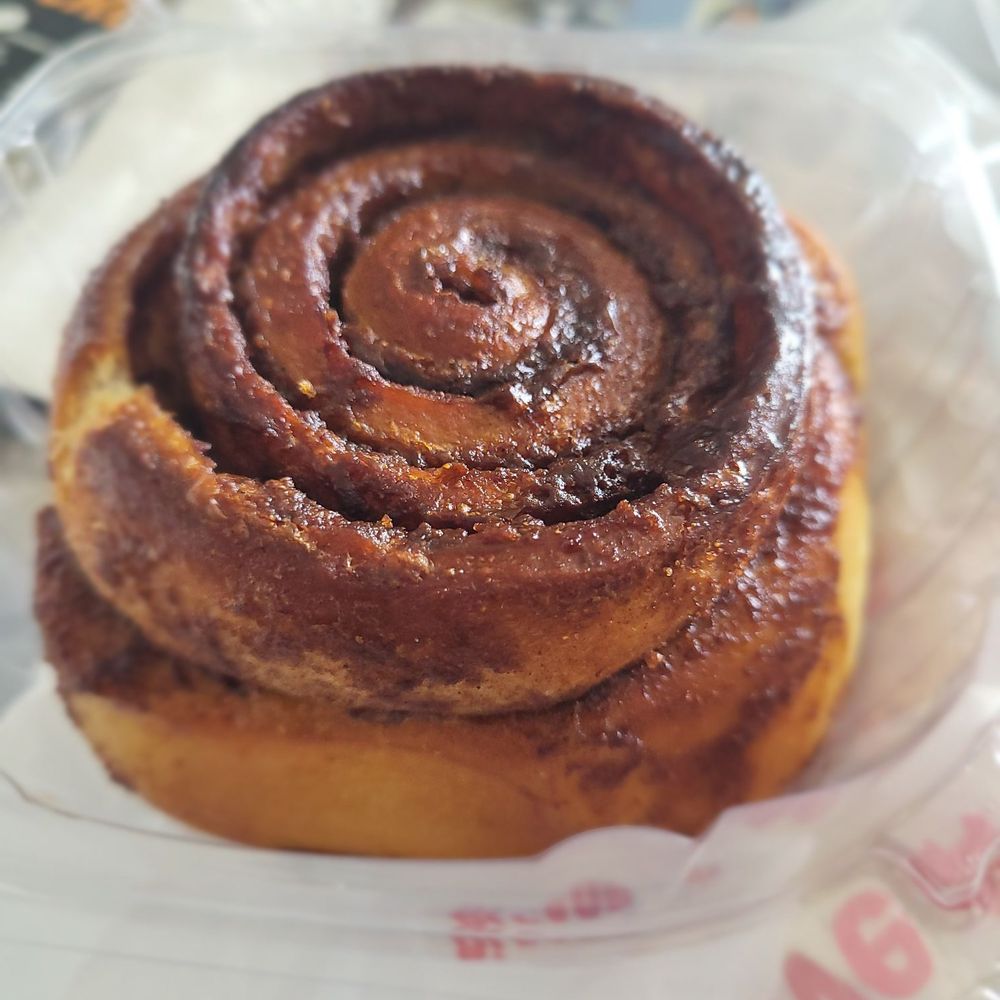 Bagel Bar East - Cinnamon Roll - Bagels Near Me - North Miami, Florida Bagel Bar East - Cinnamon Roll - Bagels Near Me - North Miami, Florida
