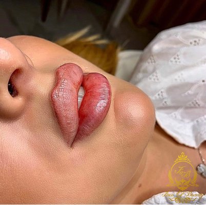 Face Of Beauty by null