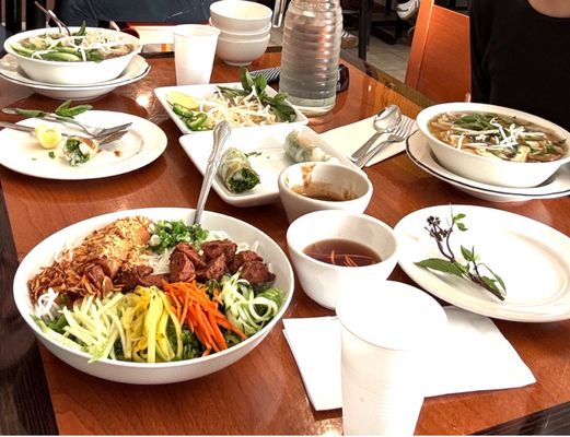 Thuyền Viên Vegetarian Restaurant by null