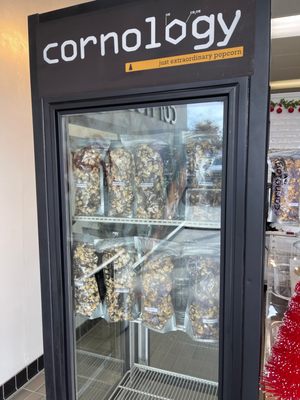 Cornology Extraordinary Popcorn by null