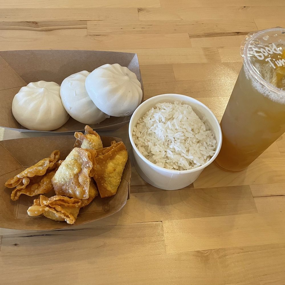 Go Dim Sum - Shrimp wontons, BBQ Pork Bun char siu bao, white rice, and peach melon green tea. - Dim Sum Near Me - Tucson, Arizona Go Dim Sum - Shrimp wontons, BBQ Pork Bun char siu bao, white rice, and peach melon green tea. - Dim Sum Near Me - Tucson, Arizona