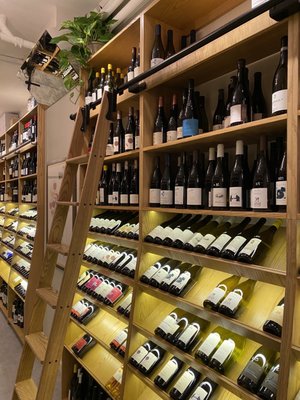 Beaupierre Wines & Spirits by null