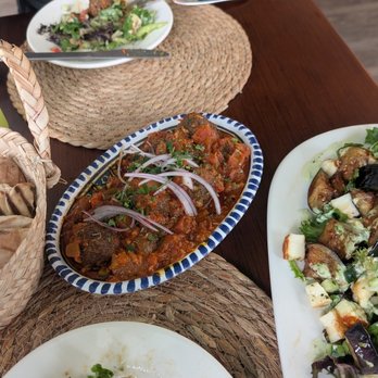 Zitouna - Kofta Meatballs & Halloumi Salad - Mediterranean Near Me - San Francisco, California Zitouna - Kofta Meatballs & Halloumi Salad - Mediterranean Near Me - San Francisco, California